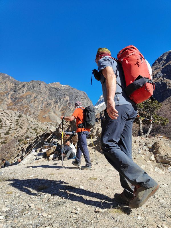 filming-while-trekking-nepal